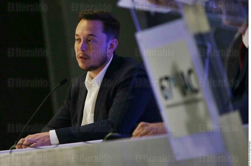 Demanda Grimes a Musk por la patria potestad de sus hijos | El Heraldo ...